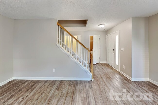 Photo - 3912 Farlow Rd