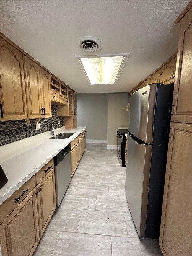 Photo - 12633 Memorial Dr Unidad 142