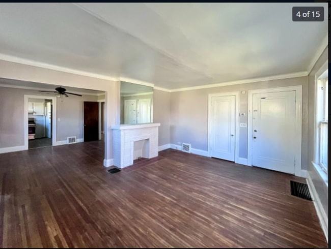 Photo - 2126 Joffre Ave Unit Upper