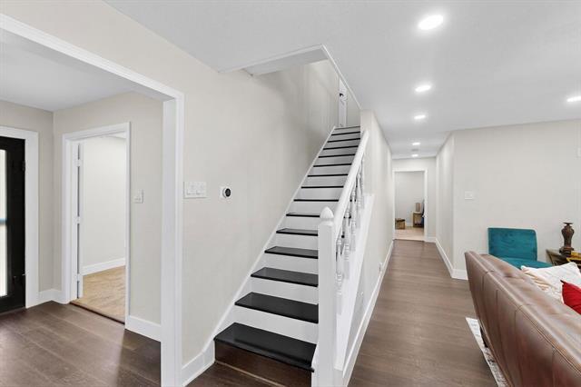 Photo - 10132 Medlock Dr