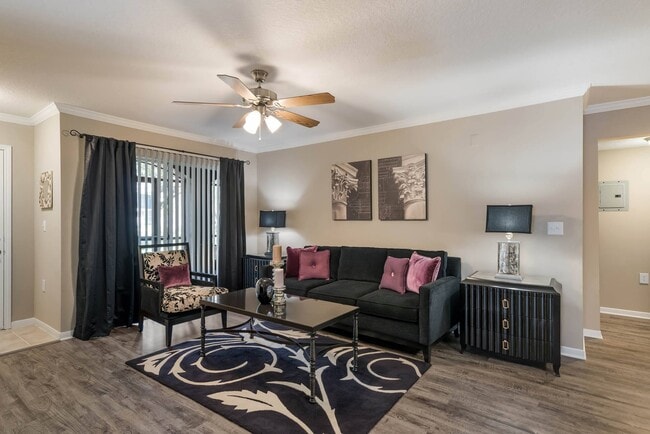 Photo - Parkway at Hunters Creek