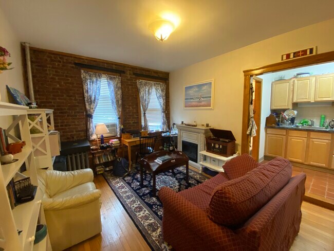 Photo - 64 Charlesgate E Unit 63