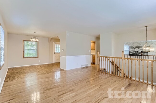 16 Dolphin Ct