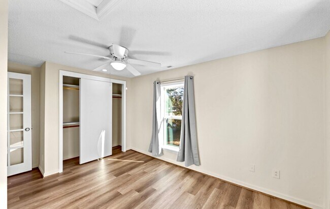 Photo - 802 N B St Unit 802 N B St #2