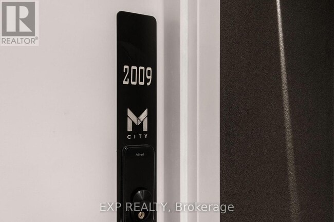 Photo - 3900 Confederation Pkwy Unité 2009