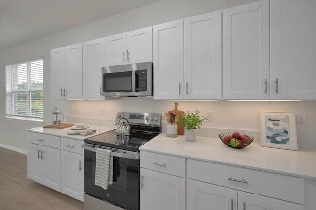 Photo - Beautifully Designed Villa in Angeline – Modern, Easy Florida Living