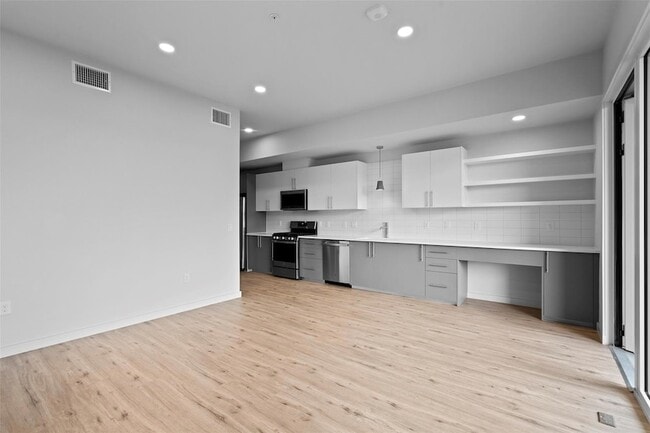 Photo - 4004 Banister Ln Unit 309