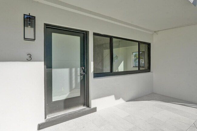 Photo - 840 SE 22nd Ave Unidad 3