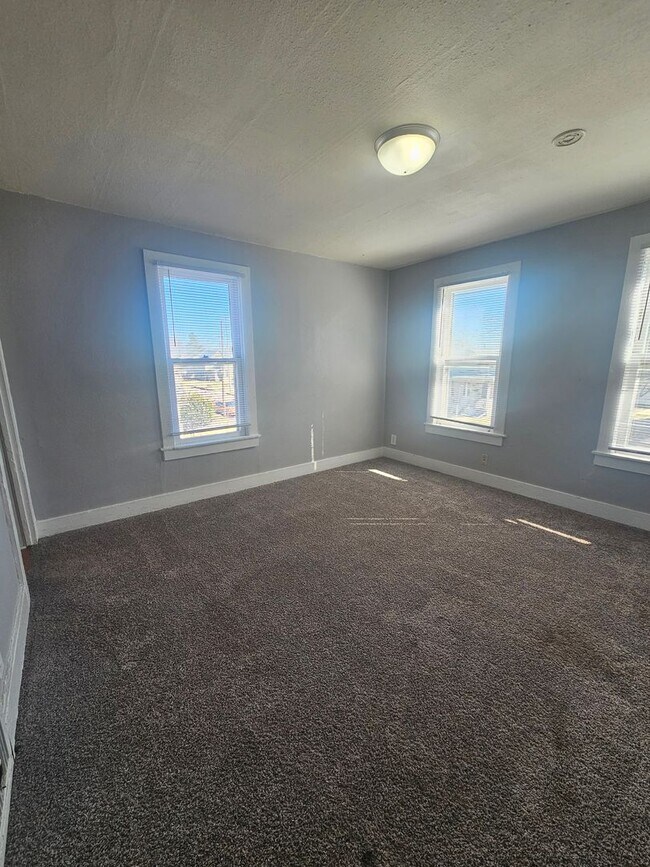 Photo - 2947 13th Ave Unidad 2947 Apt 2