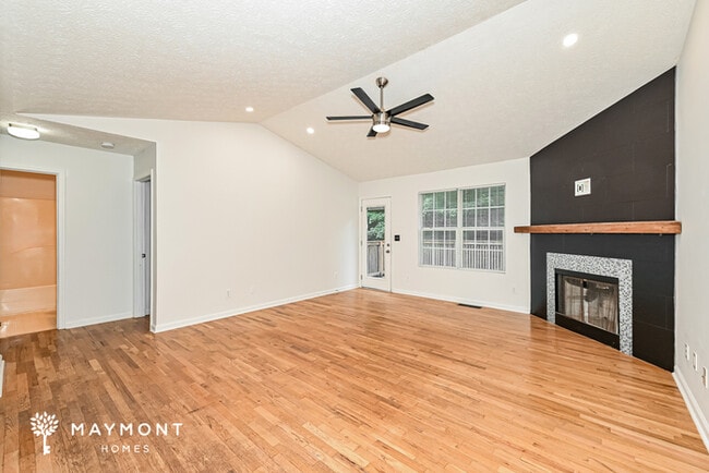 Photo - 6231 Huntcliff Dr