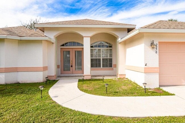 Photo - 2270 SW Tampico St