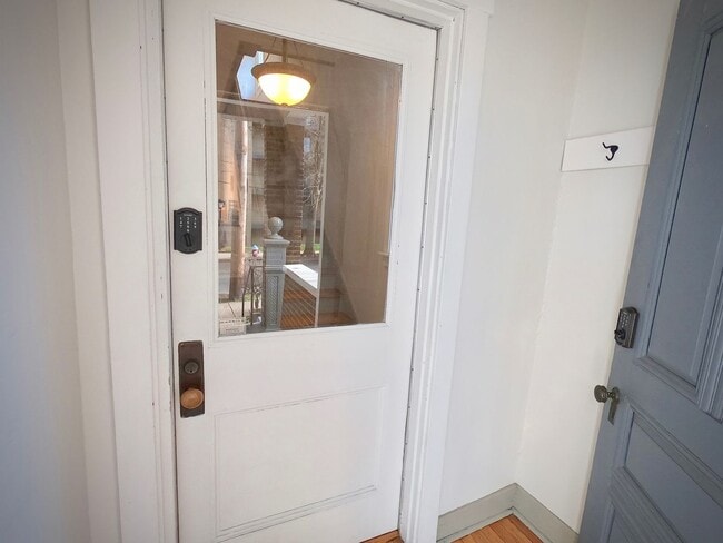 Photo - 5444 Claybourne St Unit Apt #1