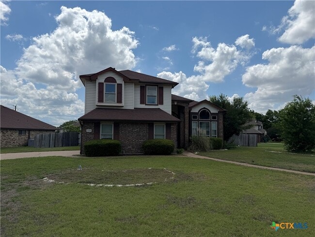 Photo - 2208 Illinois Dr