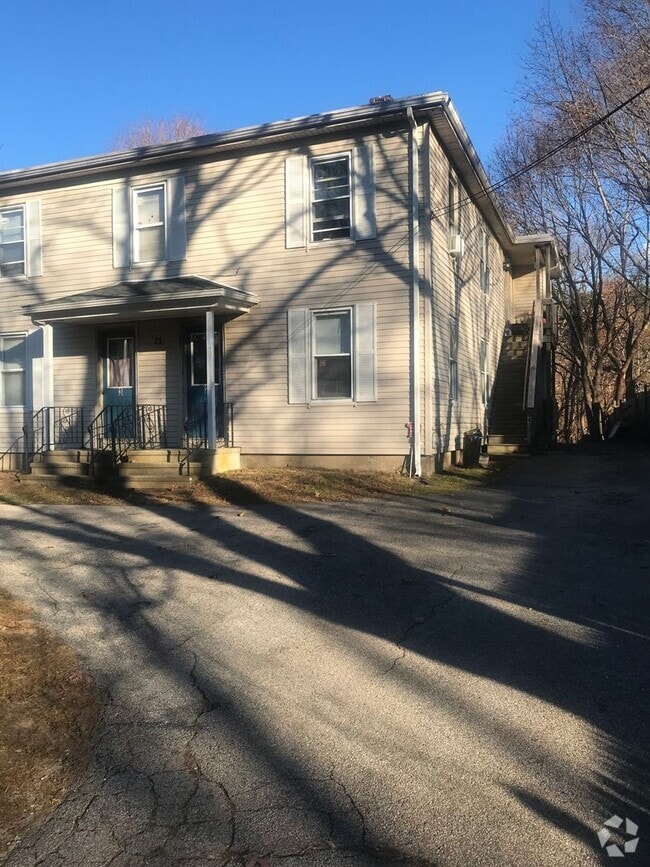 Building Photo - Nice Private Recently Updates One Bedroom ... Rental