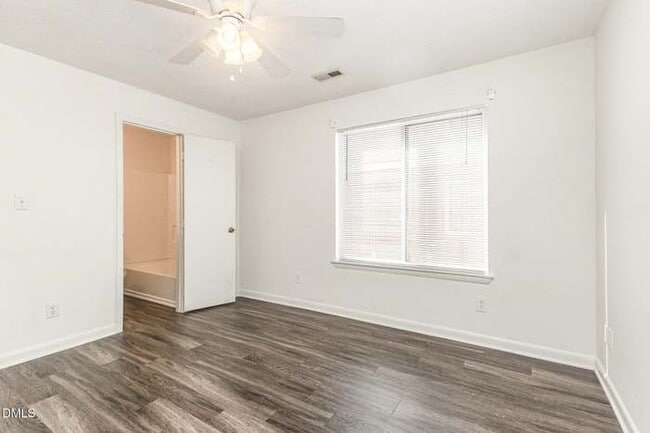 Photo - 1241 University Ct Unidad 204