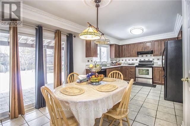 Photo - 2 Hampstead Ct