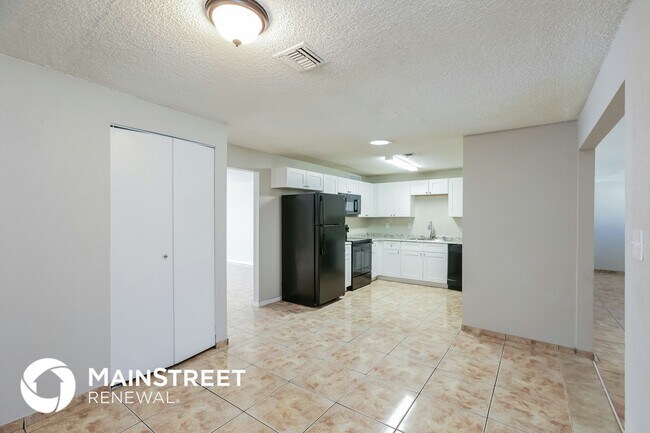 Photo - 5802 W Berkeley Rd