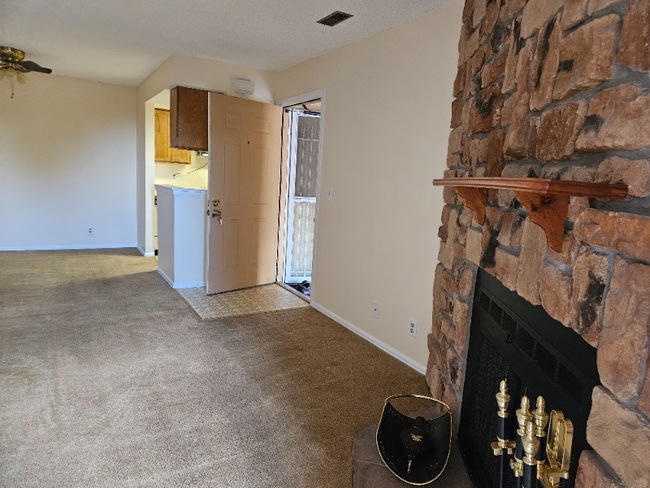 Photo - 912 Tenderfoot Hill Rd Unit 204