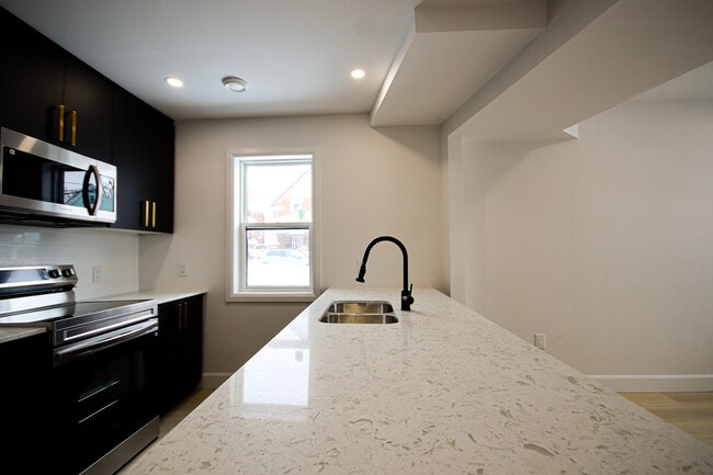 Photo - Gorgeous Two-Bedroom Unit In Family Neighborhood Unit 7