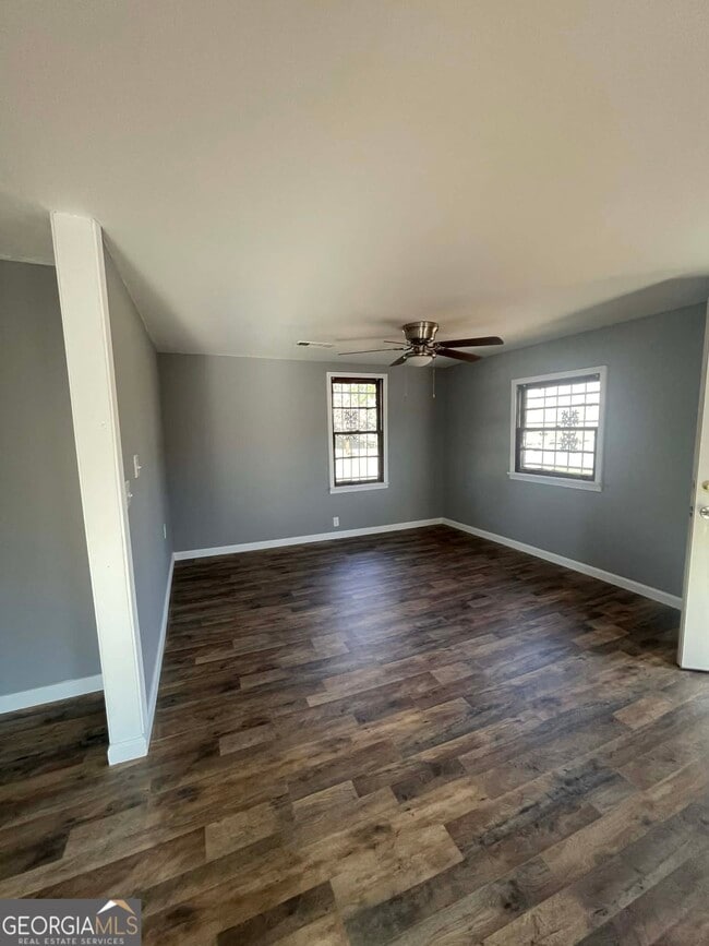 Photo - 210 Marion St