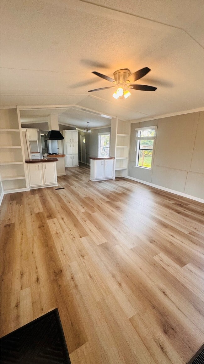 Photo - 22718 Stockdick School Rd