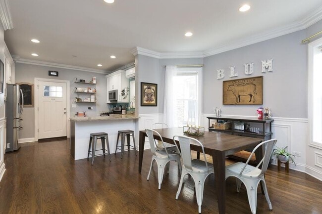 Photo - 2 bedroom in Chicago IL 60625 Unit 2