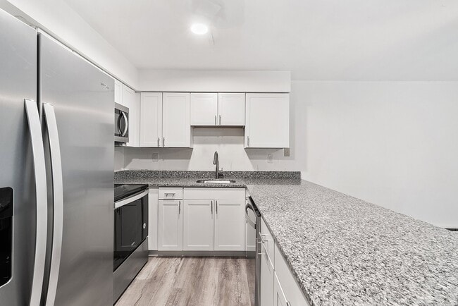 Photo - 1540 W Thompson St