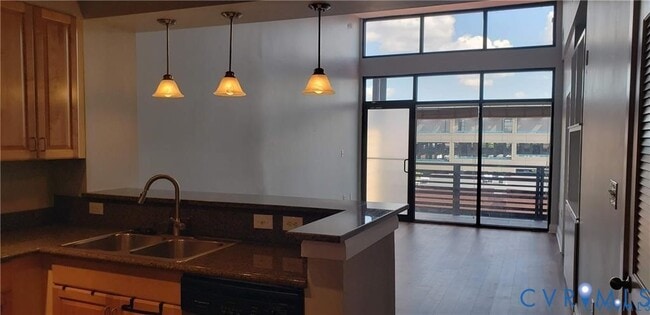 Photo - 1333 W Broad St