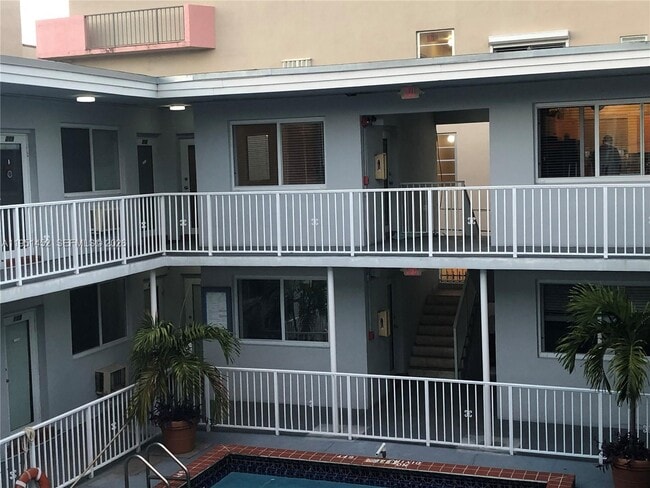 Building Photo - 305 69th St Unit 205