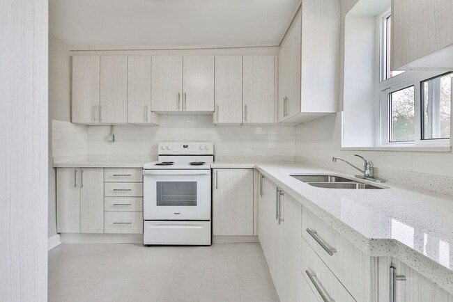 Kitchen - Equity Park