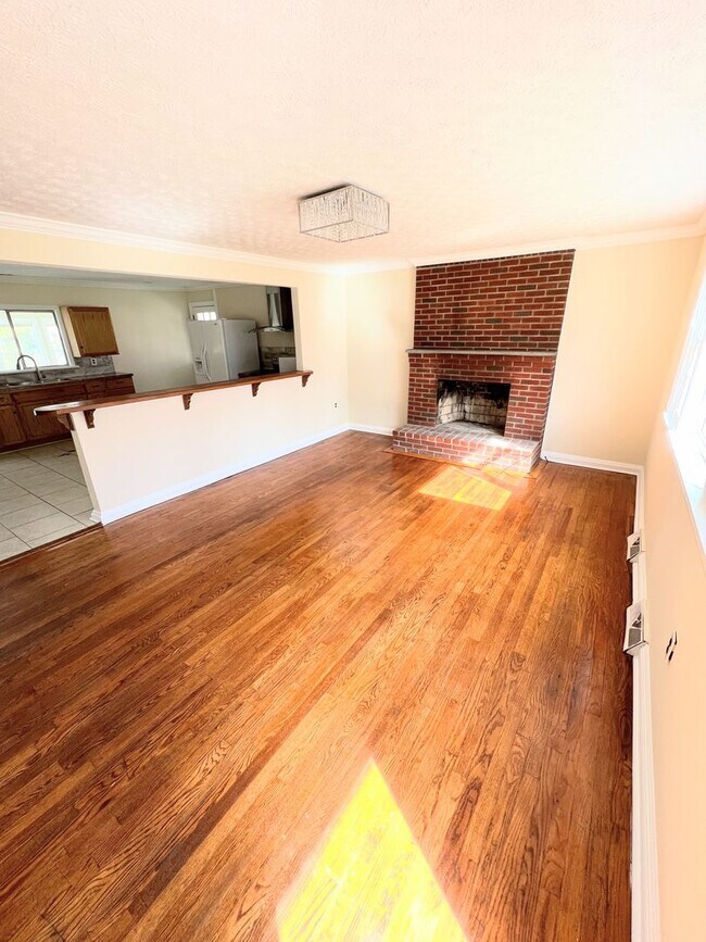 115 Beverly Hills Cir