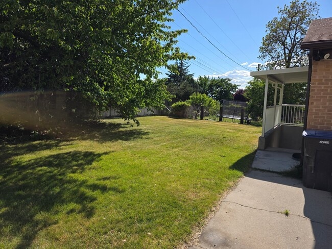 Photo - 1468 E 580 S St
