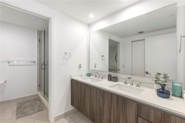 Photo - 488 NE 18th St Unit 909
