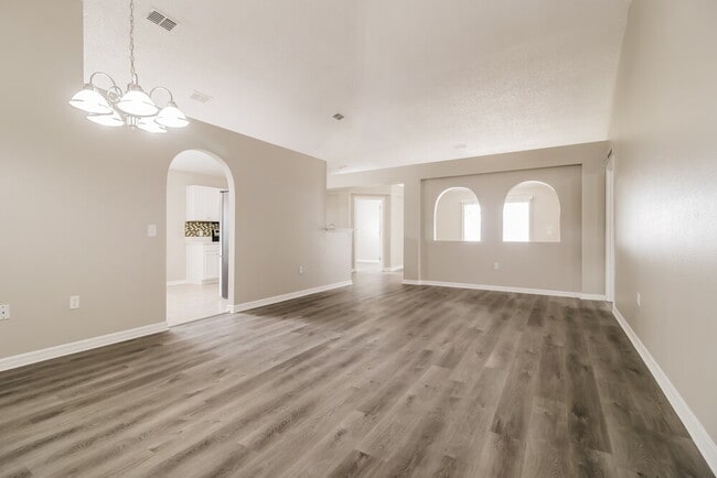 Photo - 2303 Tealwood Circle