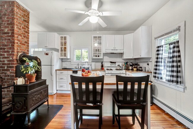 Photo - 2 Mine Hill Rd