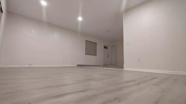 Photo - 2707 Lowson Blvd