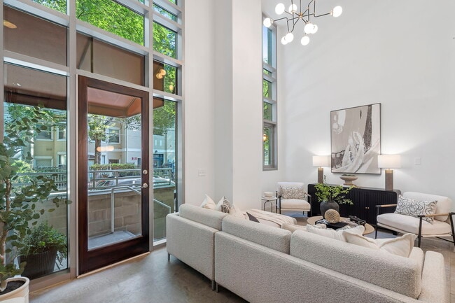 Photo - 905 Juniper St NE Unit 116