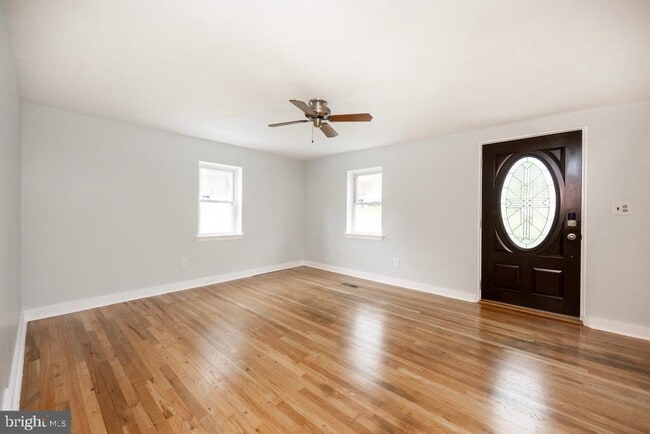 Photo - 4 Buttonwood Ave