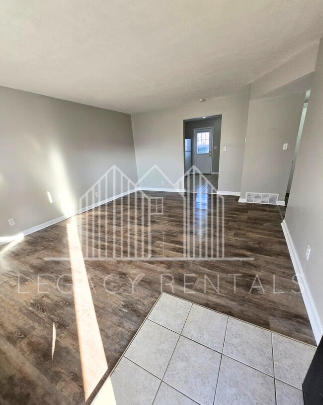 Photo - 107 Robbins Dr Unit 5