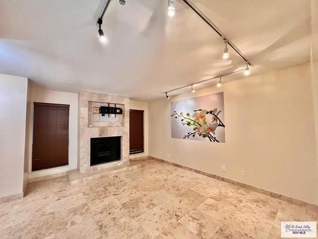 Photo - 6744 Central Blvd