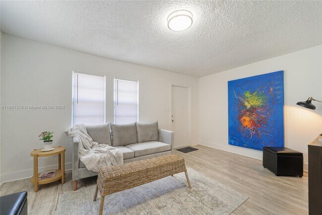 Photo - 2560 SW 67th Ave