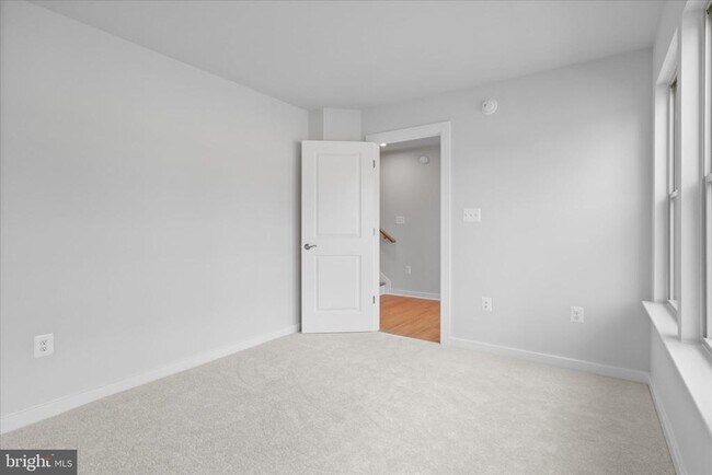 Photo - 208 Chianti Ter SE