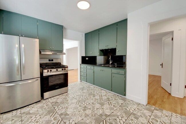 Photo - 754 E 1700 S