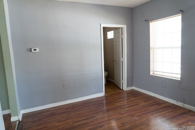Photo - Super Cute 2Bed/1Bath Home for Lease! Available NOW!