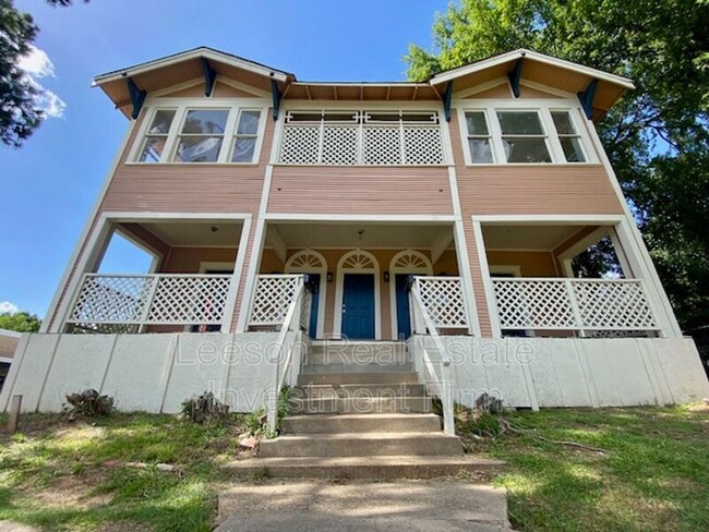 310 1/2 Kings Highway - 310 1/2 Kings Highway House