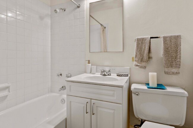 Photo - 1350 N Ritchie Ct