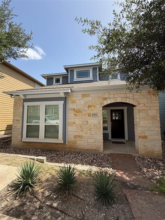 Building Photo - 1932 Tramson Dr Unit 102C
