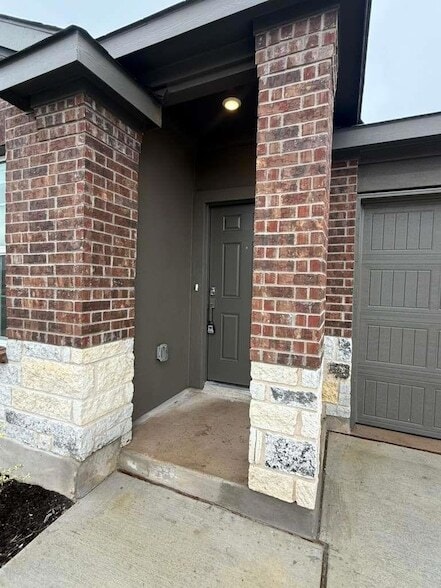 Photo - 216 Herald Dr