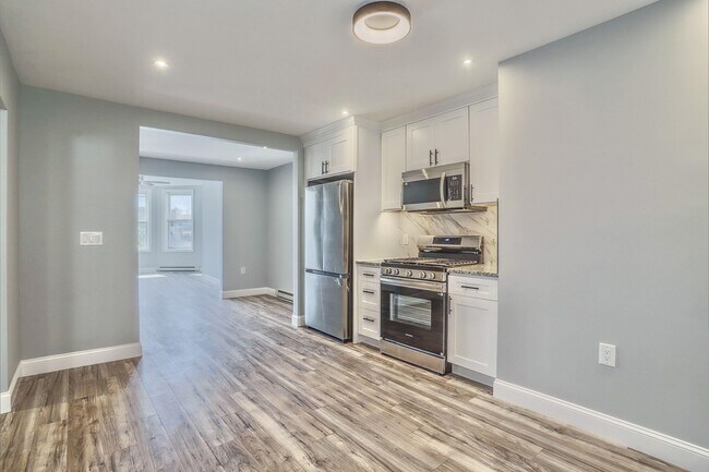 Photo - 237 Whiton St