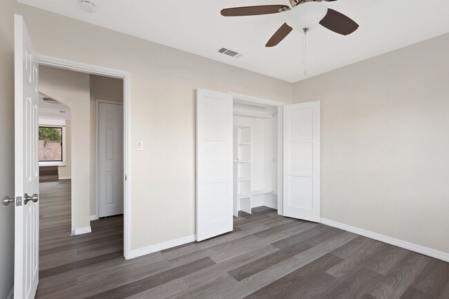 Gorgeous 4-Bedroom Pool Home South of the ... - Gorgeous 4-Bedroom Pool Home South of the ...
